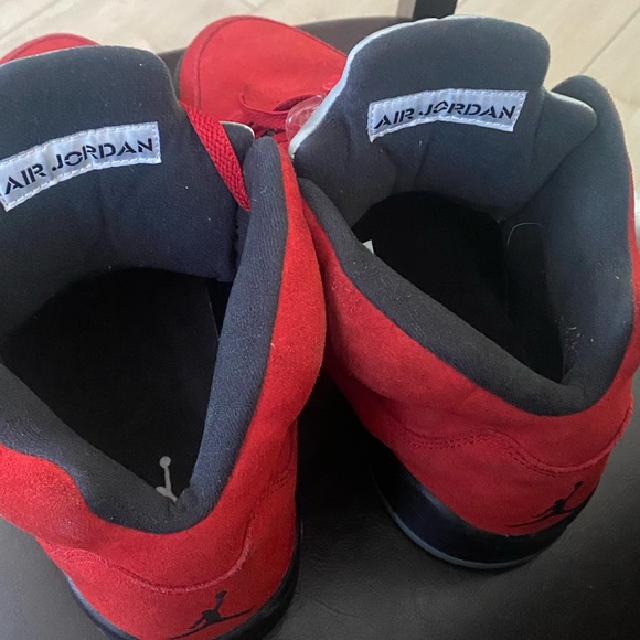 DD0587-600 Nike Air Jordan 5 Retro Raging Bull Toro Bravo Varsity Red Black - Picture 6 of 6